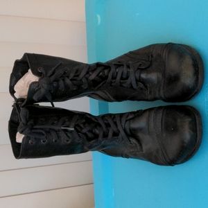 Steve Madden distressed boots